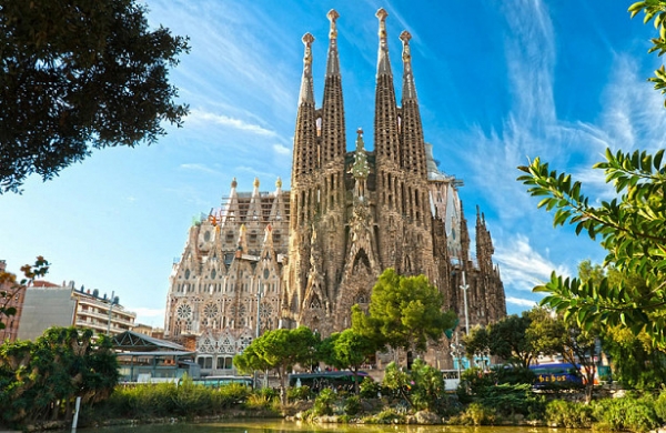 
Зимой в&nbsp;Барселону полетит больше рейсов&nbsp
